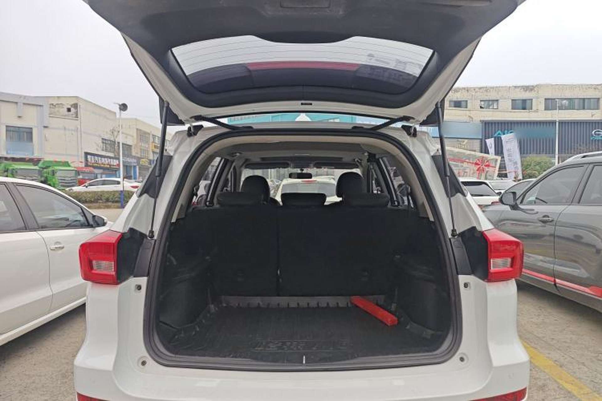 Used Haval M6 2019 1.5T DCT Two-Wheel Drive Value Edition China VI Standard Trunk