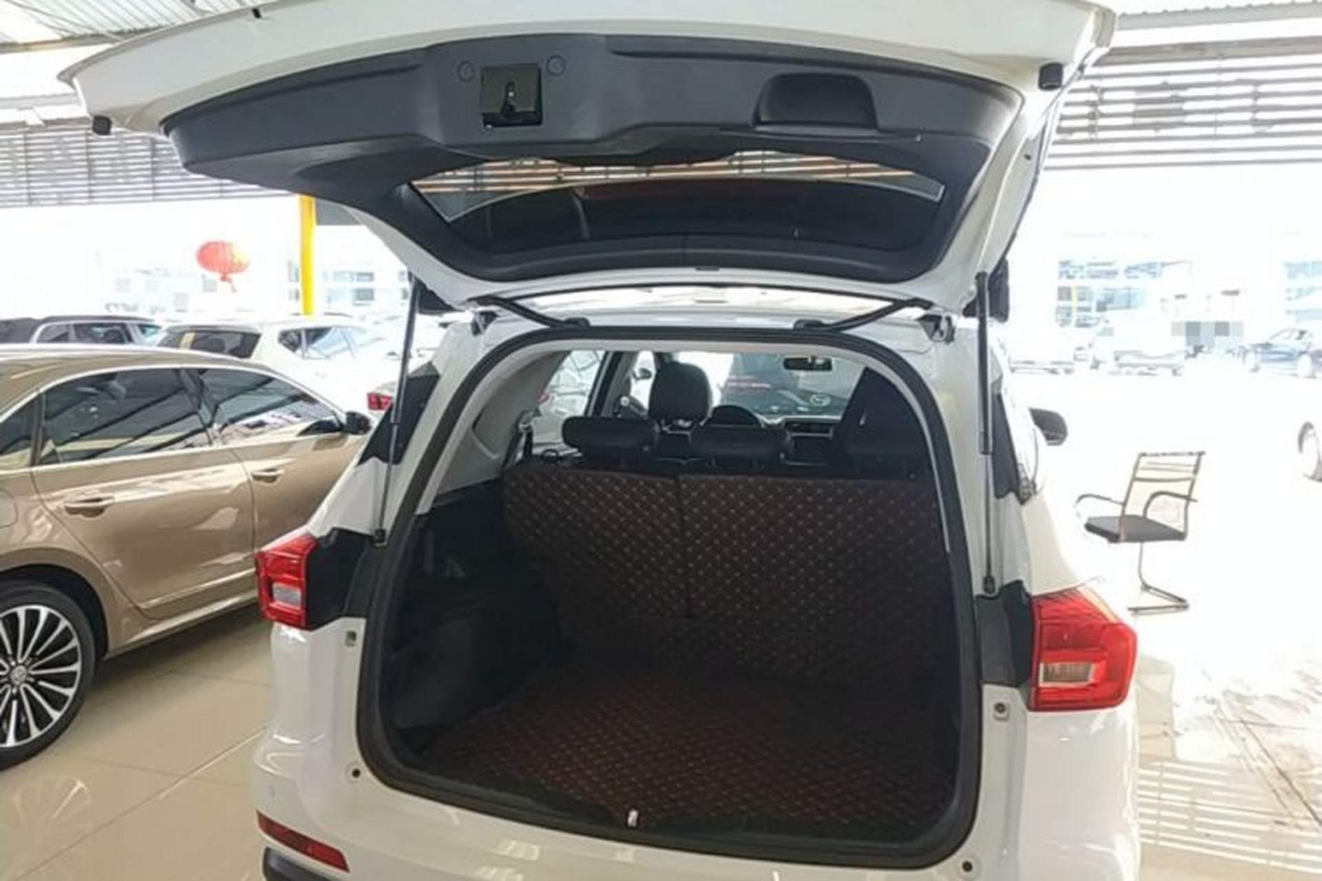 Used Haval M6 2019 1.5T DCT Two-Wheel Drive Elite Version China VI Standard Trunk