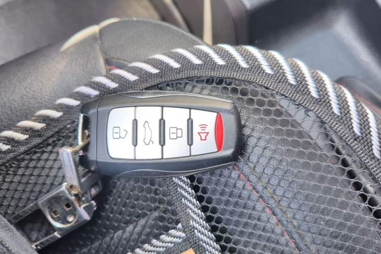 Used Haval M6 2019 1.5T DCT Two-Wheel Drive Elite Version China VI Standard Vehicle Key