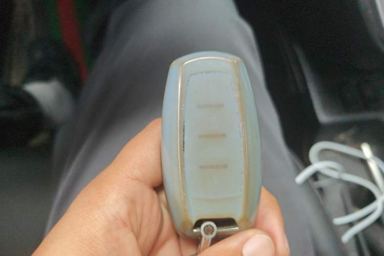 Used Haval M6 2019 1.5T DCT Two-Wheel Drive Elite Version China V Standard Vehicle Key