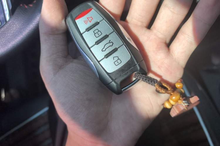Used Haval M6 2019 1.5T Manual Two-Wheel Drive Elite Version China VI Standard Vehicle Key