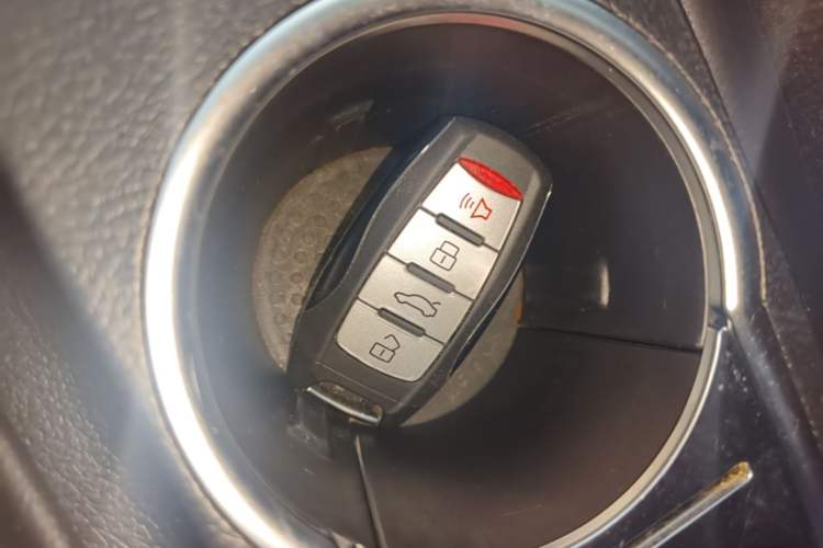 Used Haval M6 2019 1.5T Manual Two-Wheel Drive Elite Version China VI Standard Vehicle Key