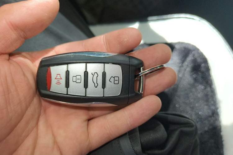 Used Haval M6 2019 1.5T DCT Two-Wheel Drive Elite Version China VI Standard Vehicle Key