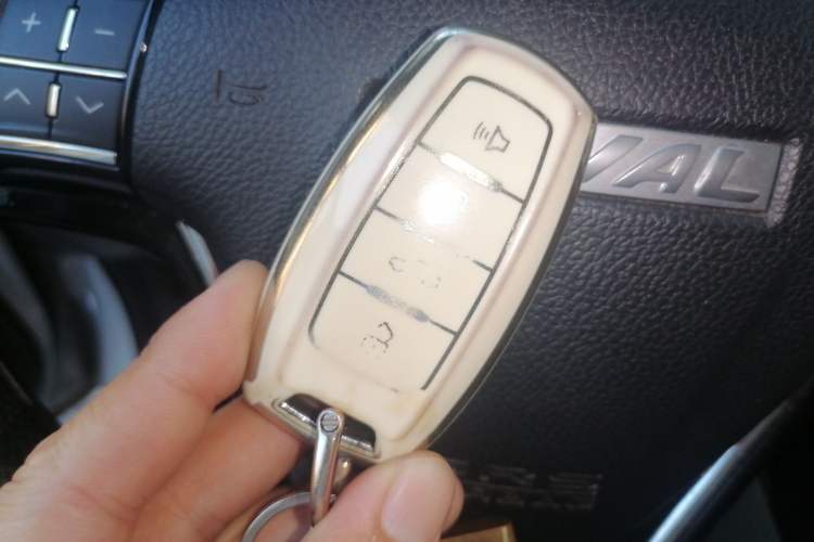 Used Haval M6 2019 1.5T Manual Two-Wheel Drive Urban Version China VI Standard Vehicle Key