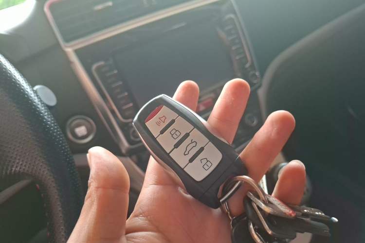 Used Haval M6 2019 1.5T Manual Two-Wheel Drive Elite Version China VI Standard Vehicle Key