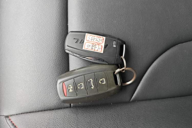 Used Haval M6 2019 1.5T Manual Two-Wheel Drive Elite Version China VI Standard Vehicle Key