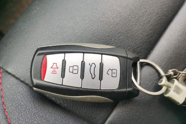 Used Haval M6 2019 1.5T DCT Two-Wheel Drive Elite Version China VI Standard Vehicle Key