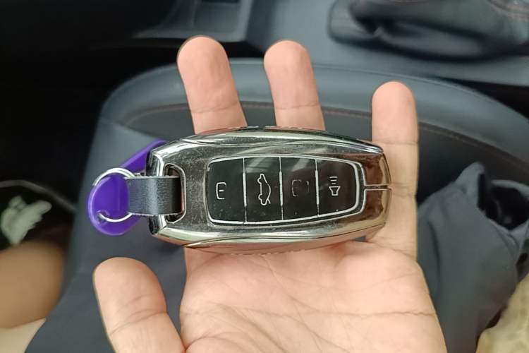 Used Haval M6 2019 1.5T DCT Two-Wheel Drive Elite Version China VI Standard Vehicle Key