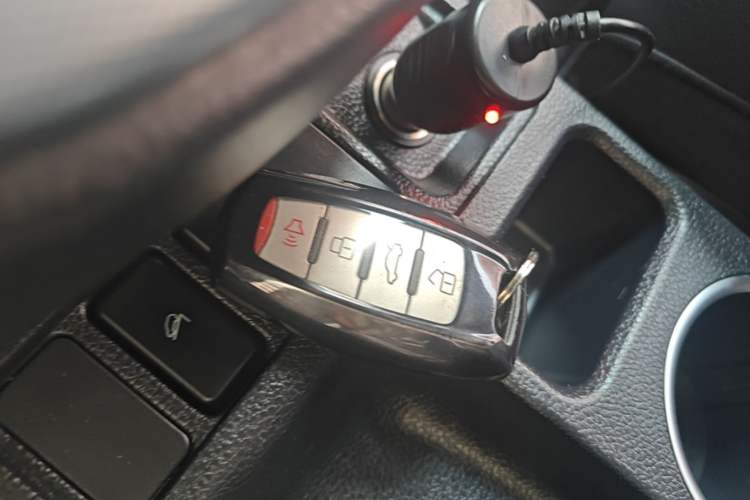 Used Haval M6 2019 1.5T DCT Two-Wheel Drive Elite Version China VI Standard Vehicle Key