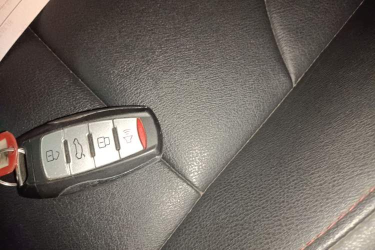 Used Haval M6 2019 1.5T DCT Two-Wheel Drive Elite Version China VI Standard Vehicle Key