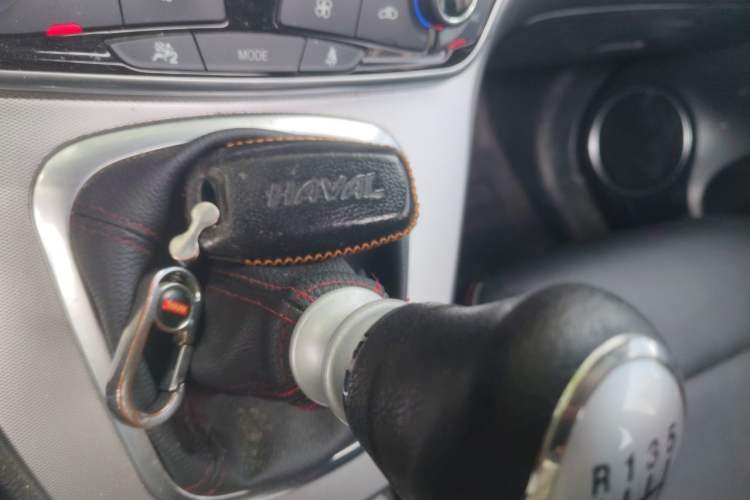 Used Haval M6 2019 1.5T Manual Two-Wheel Drive Elite Version China V Standard Vehicle Key