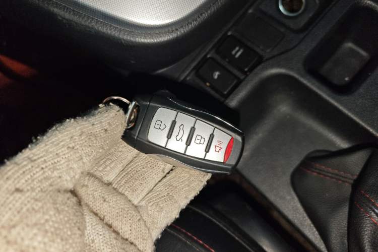 Used Haval M6 2019 1.5T DCT Two-Wheel Drive Elite Version China VI Standard Vehicle Key