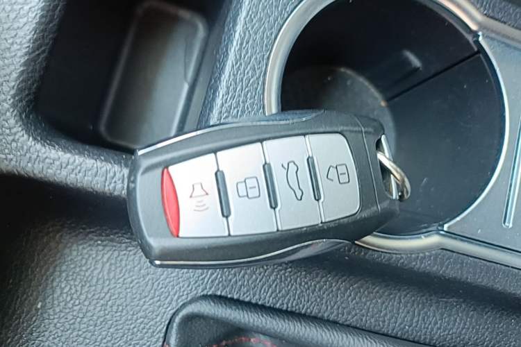 Used Haval M6 2019 1.5T DCT Two-Wheel Drive Value Edition China VI Standard Vehicle Key
