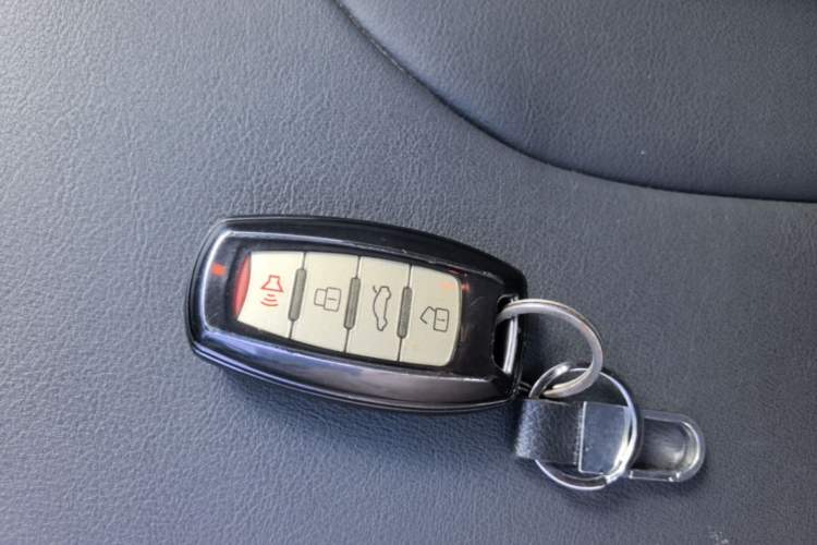 Used Haval M6 2019 1.5T DCT Two-Wheel Drive Elite Version China VI Standard Vehicle Key