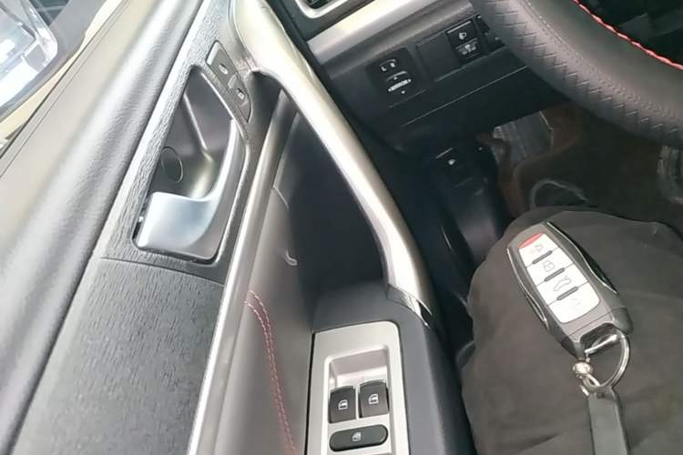 Used Haval M6 2019 1.5T DCT Two-Wheel Drive Elite Version China VI Standard Vehicle Key