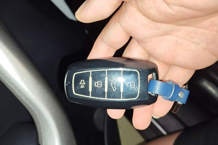 Used Haval M6 2019 1.5T DCT Two-Wheel Drive Elite Version China VI Standard Vehicle Key
