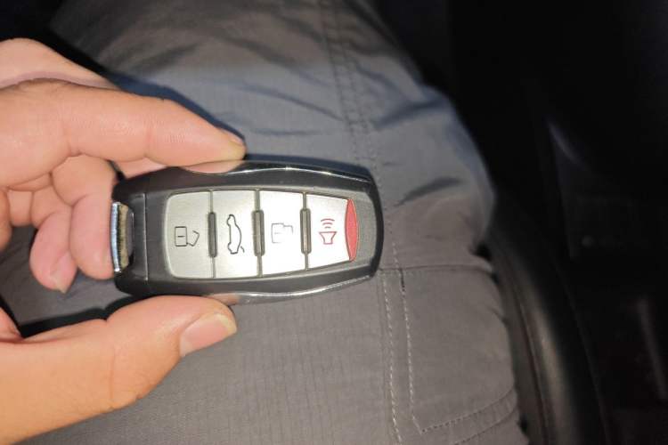 Used Haval M6 2019 1.5T Manual Two-Wheel Drive Elite Version China VI Standard Vehicle Key