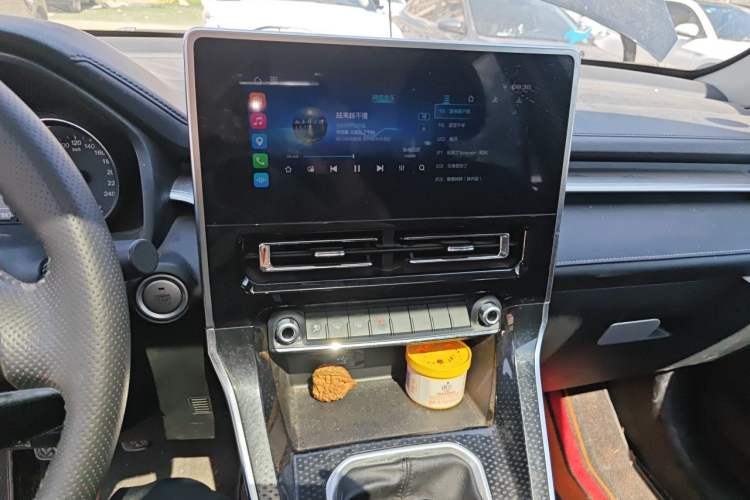 Used Haval M6 2021 PLUS 1.5T Manual Luxury Smart Connectivity Model Audio And AC Panel