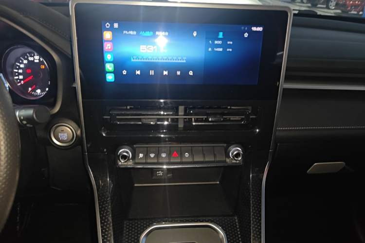 Used Haval M6 2021 PLUS 1.5T DCT Elite Smart Connectivity Model Audio And AC Panel