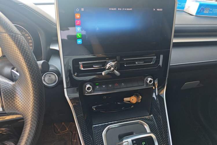 Used Haval M6 2021 PLUS 1.5T DCT Elite Smart Connectivity Model Audio And AC Panel