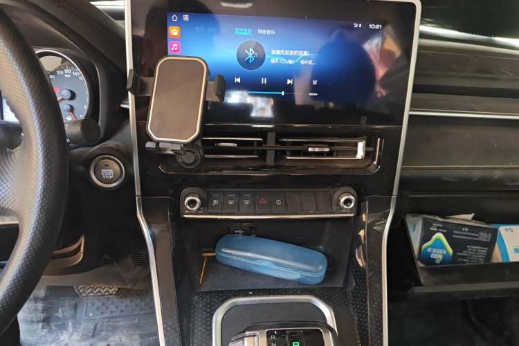 Used Haval M6 2021 PLUS 1.5T DCT Luxury Smart Connectivity Model Audio And AC Panel