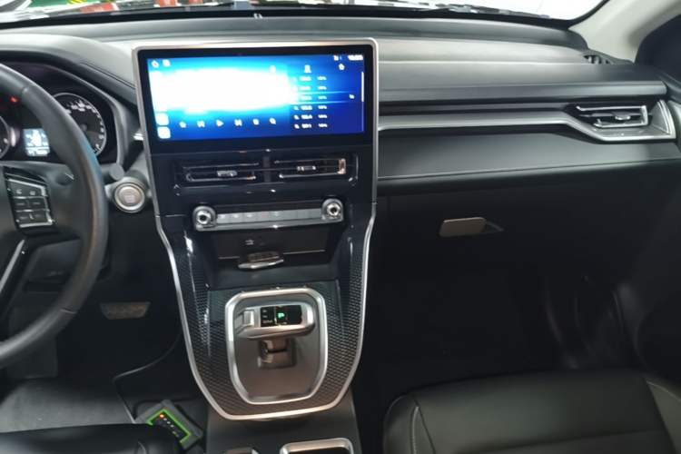Used Haval M6 2021 PLUS 1.5T DCT Luxury Smart Connectivity Model Audio And AC Panel