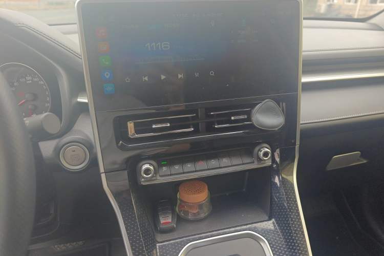 Used Haval M6 2021 PLUS 1.5T DCT Luxury Smart Connectivity Model Audio And AC Panel