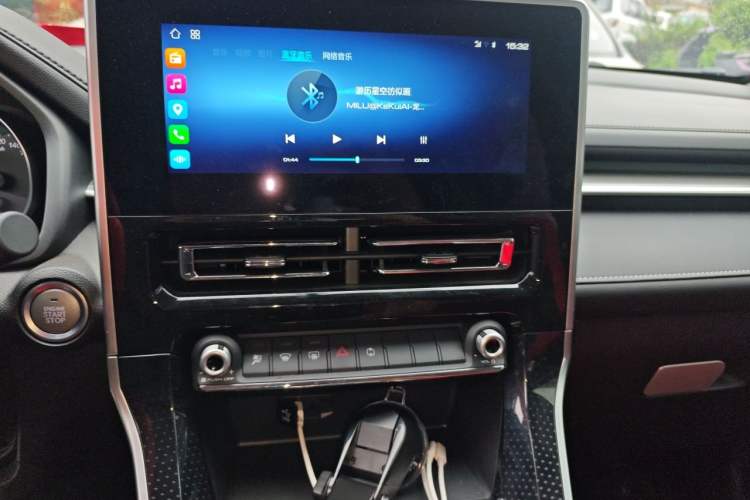 Used Haval M6 2021 PLUS 1.5T DCT Luxury Smart Connectivity Model Audio And AC Panel