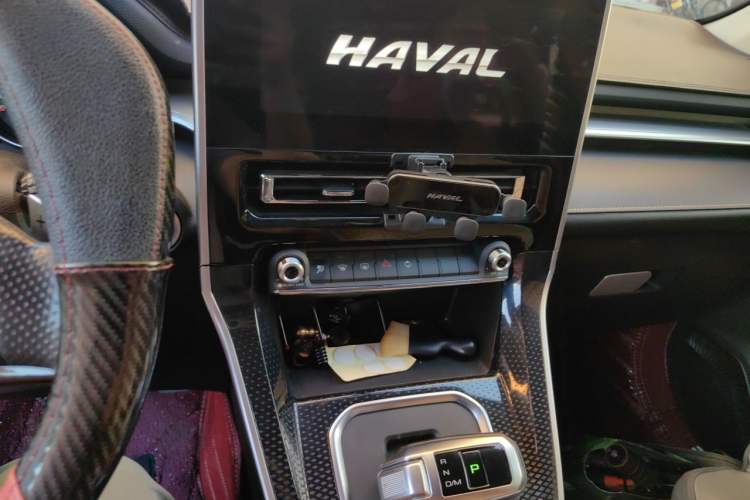 Used Haval M6 2021 PLUS 1.5T DCT Elite Smart Connectivity Model Audio And AC Panel