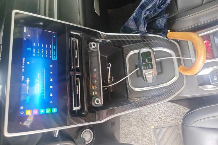 Used Haval M6 2021 PLUS 1.5T DCT Luxury Smart Connectivity Model Audio And AC Panel