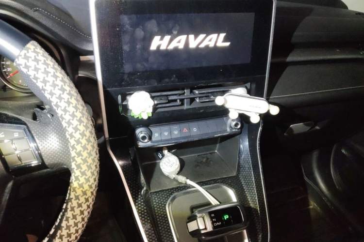 Used Haval M6 2021 PLUS 1.5T DCT Elite Smart Connectivity Model Audio And AC Panel