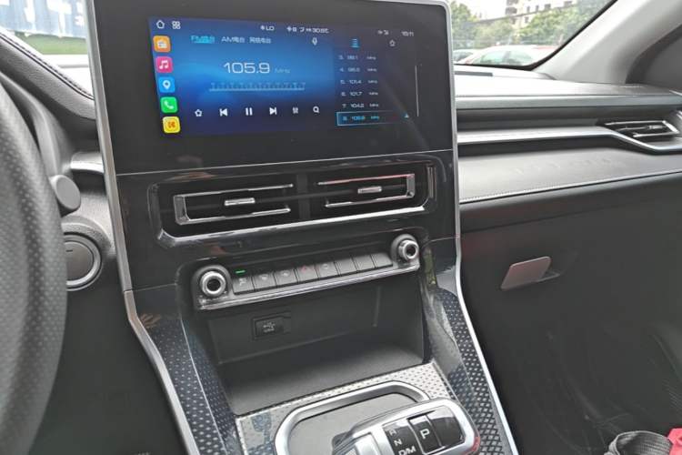Used Haval M6 2021 PLUS 1.5T DCT Luxury Smart Connectivity Model Audio And AC Panel