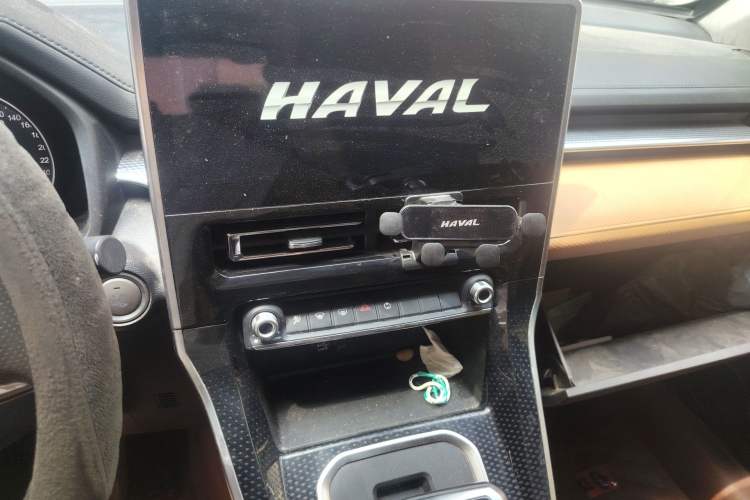 Used Haval M6 2021 PLUS 1.5T DCT Luxury Smart Connectivity Model Audio And AC Panel