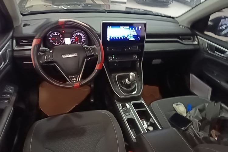 Used Haval M6 2021 PLUS 1.5T Manual Elite Smart Connectivity Model Center Console