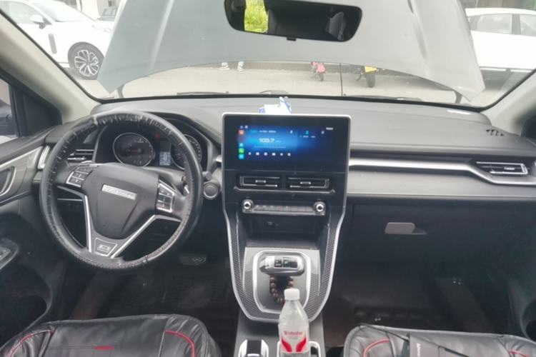 Used Haval M6 2021 PLUS 1.5T DCT Elite Smart Connectivity Model Center Console