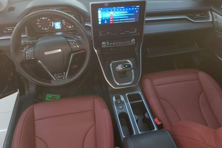Used Haval M6 2021 PLUS 1.5T DCT Elite Smart Connectivity Model Center Console