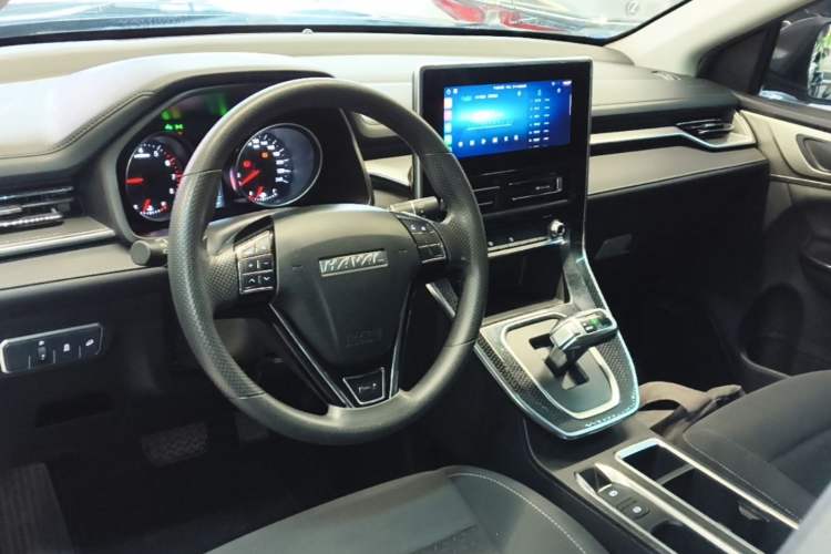 Used Haval M6 2021 PLUS 1.5T DCT Elite Smart Connectivity Model Center Console