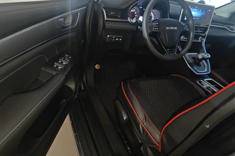 Used Haval M6 2021 PLUS 1.5T DCT Elite Smart Connectivity Model Driver Seat