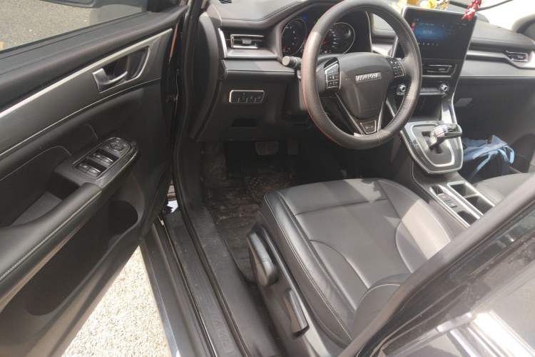 Used Haval M6 2021 PLUS 1.5T DCT Luxury Smart Connectivity Model Driver Seat