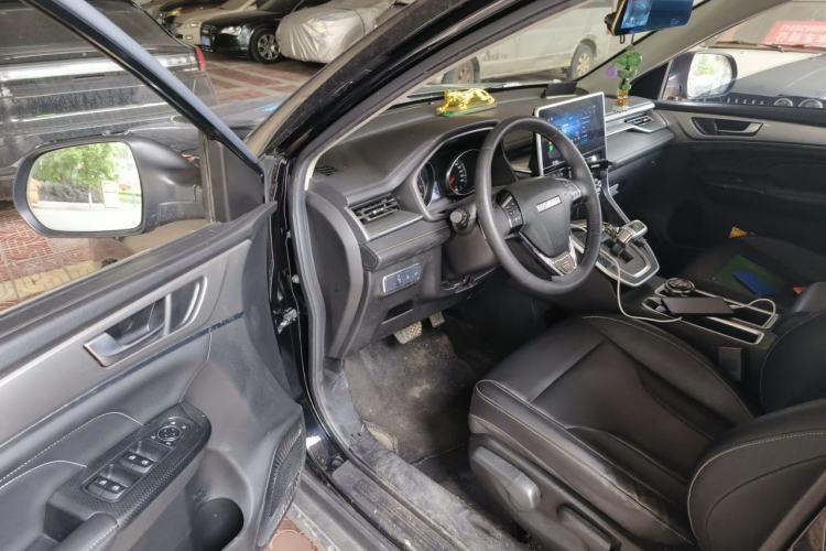 Used Haval M6 2021 PLUS 1.5T DCT Luxury Smart Connectivity Model Driver Seat
