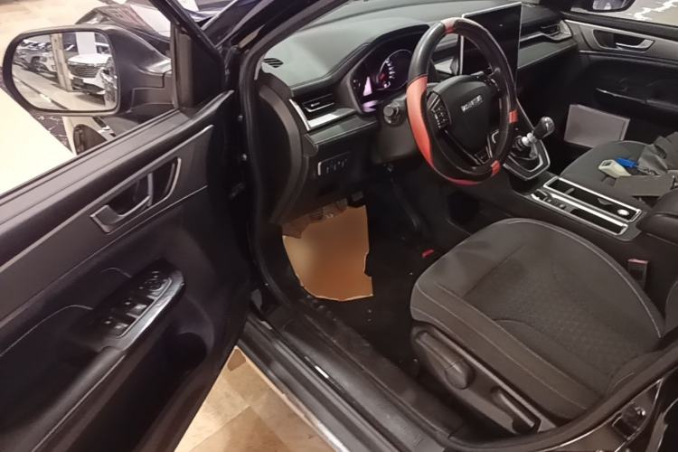 Used Haval M6 2021 PLUS 1.5T Manual Elite Smart Connectivity Model Driver Seat