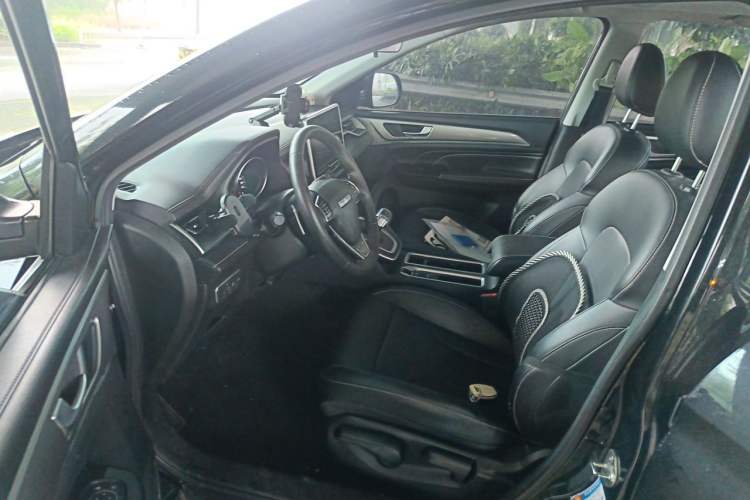 Used Haval M6 2021 PLUS 1.5T DCT Luxury Smart Connectivity Model Driver Seat