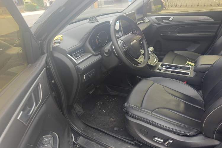 Used Haval M6 2021 PLUS 1.5T DCT Luxury Smart Connectivity Model Driver Seat