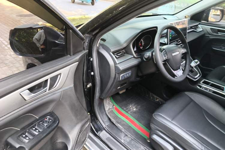 Used Haval M6 2021 PLUS 1.5T DCT Luxury Smart Connectivity Model Driver Seat