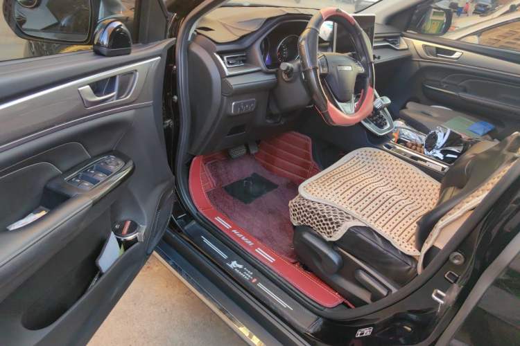 Used Haval M6 2021 PLUS 1.5T DCT Elite Smart Connectivity Model Driver Seat