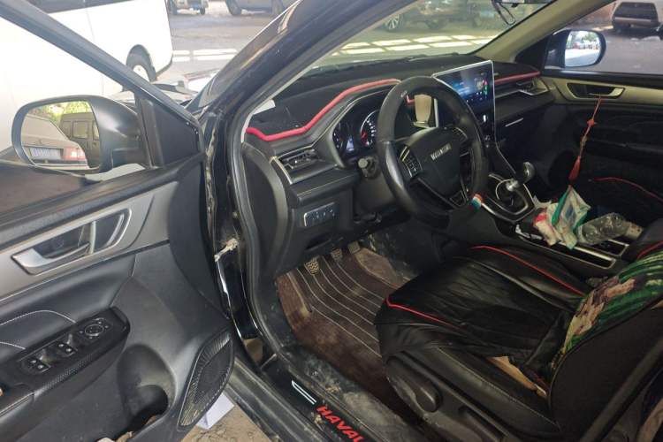 Used Haval M6 2021 PLUS 1.5T Manual Luxury Smart Connectivity Model Driver Seat