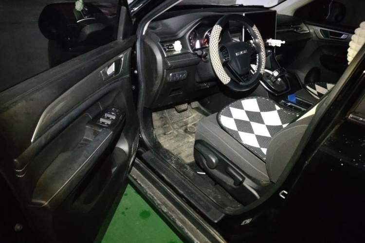 Used Haval M6 2021 PLUS 1.5T DCT Elite Smart Connectivity Model Driver Seat