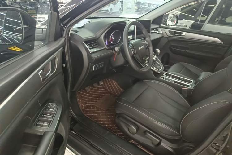 Used Haval M6 2021 PLUS 1.5T Manual Luxury Smart Connectivity Model Driver Seat