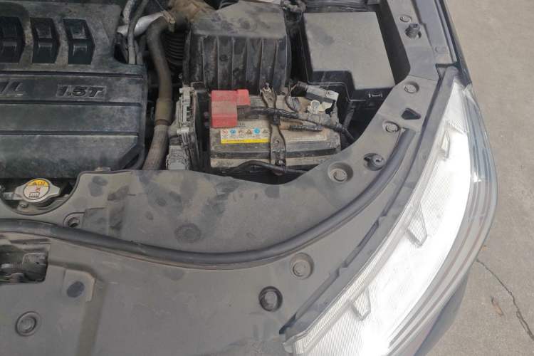 Used Haval M6 2021 PLUS 1.5T DCT Luxury Smart Connectivity Model Engine Bay Left