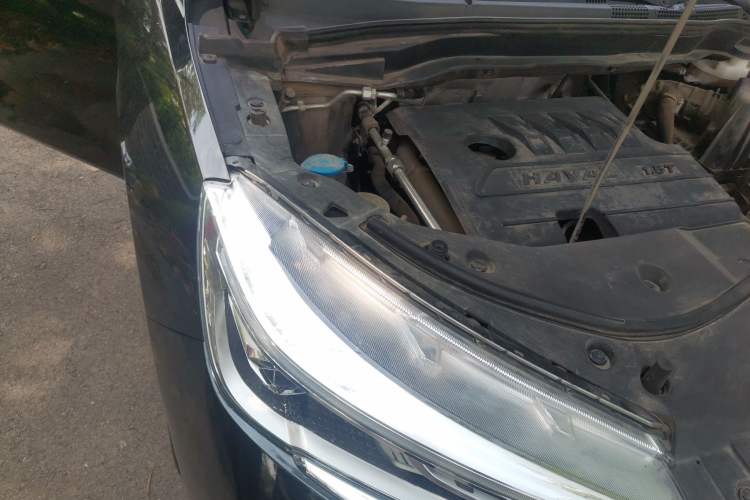 Used Haval M6 2021 PLUS 1.5T DCT Luxury Smart Connectivity Model Engine Bay Right